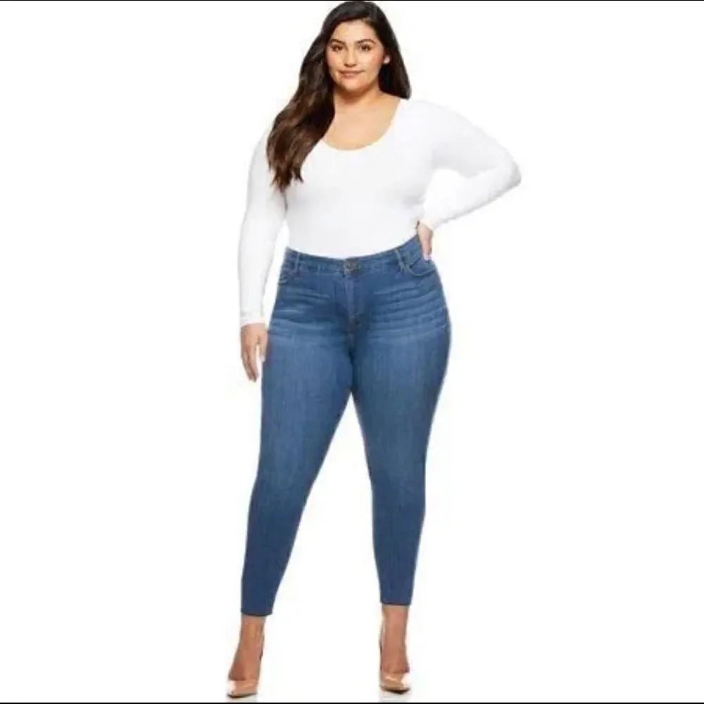 Sofia Vergara Plus Size Skinny Mid-Rise Stretch Ankle Jeans sz 28W
